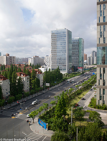 L1000439-2