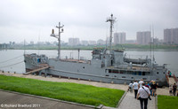 L1002411